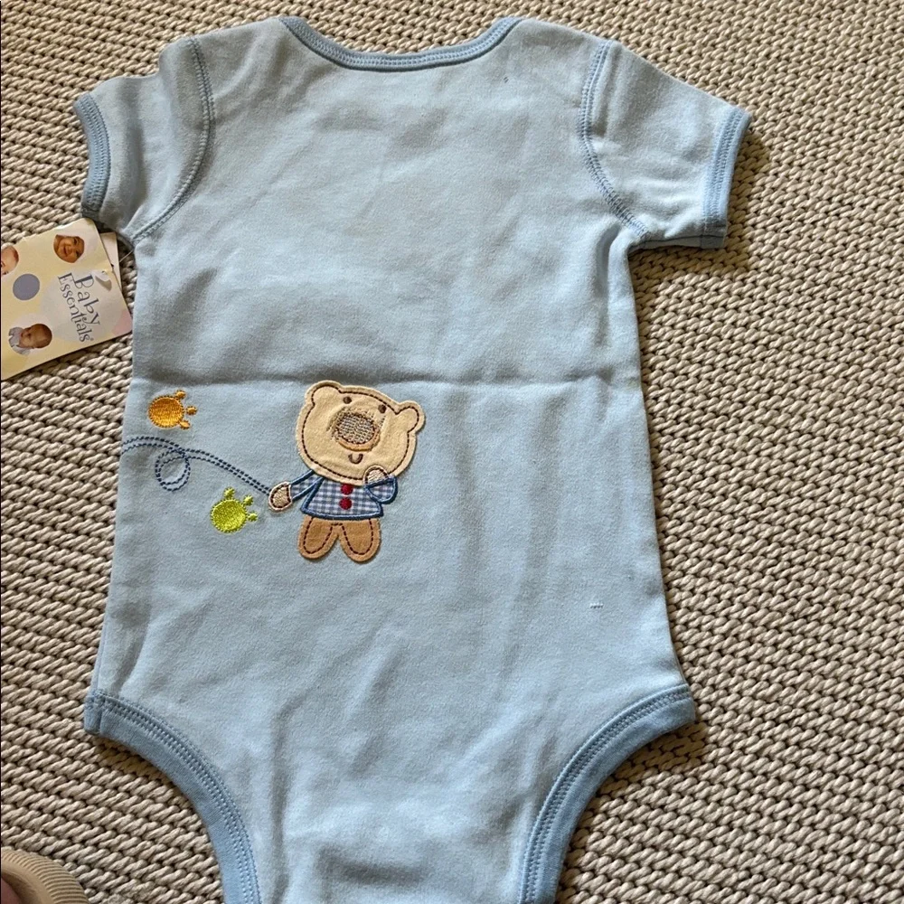 One piece infant boys size 9 months cotton Baby Essentials weight 16-18 lbs